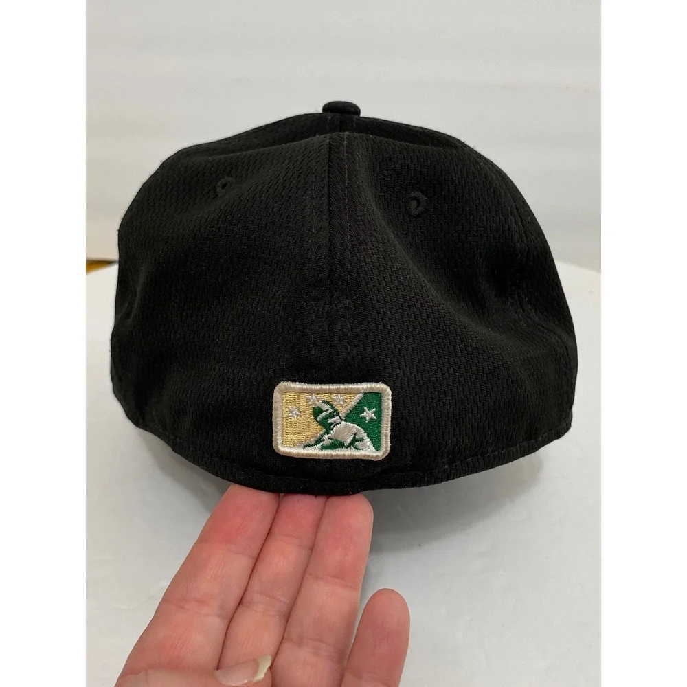 New Era 59FIFTY Burlington Bees MiLB Fitted Hat Black Green‎ Size 7 1/4 Cap